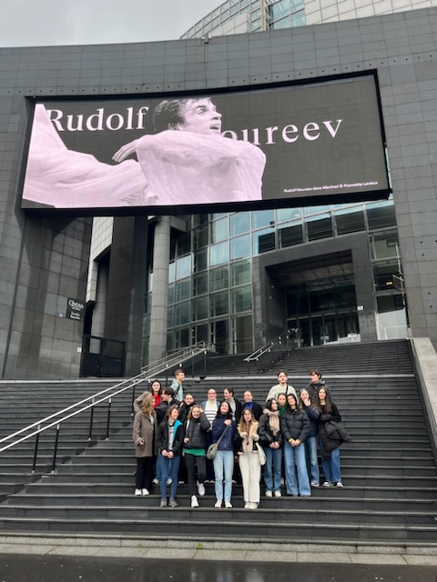 -3089547451117892638